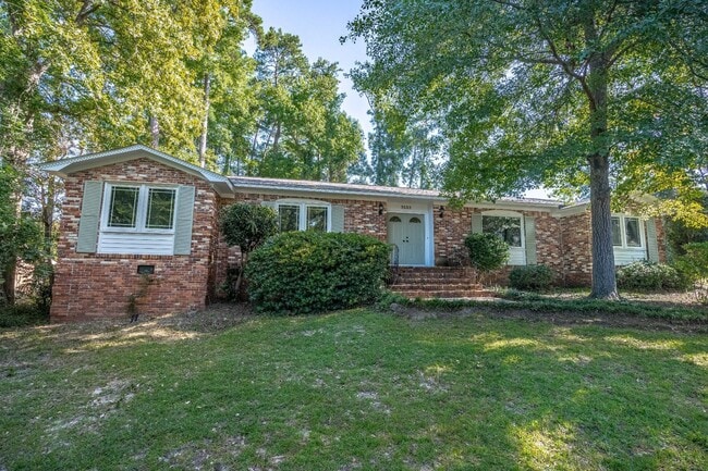 Foto del edificio - 3533 Greenleaf Rd