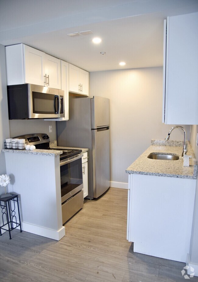 45220 Apartments under 450