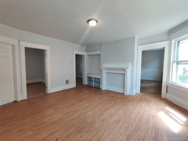 Building Photo - 85 N Hamilton St