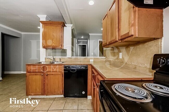 Foto del edificio - 2138 Pinehurst Dr