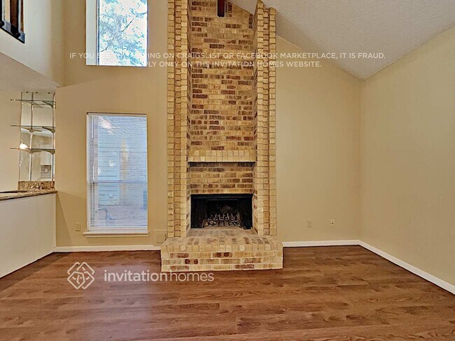 Foto del edificio - 11 Brentwood Oaks Ct