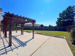 Building Photo - 24039 Augusta Falls Ln