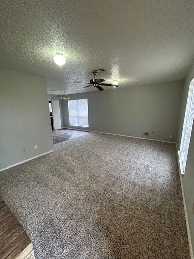 Foto del edificio - 346-348 Mill Creek Rd