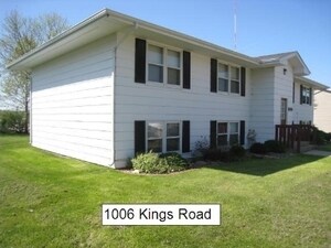 outside - 1006 Kings Rd