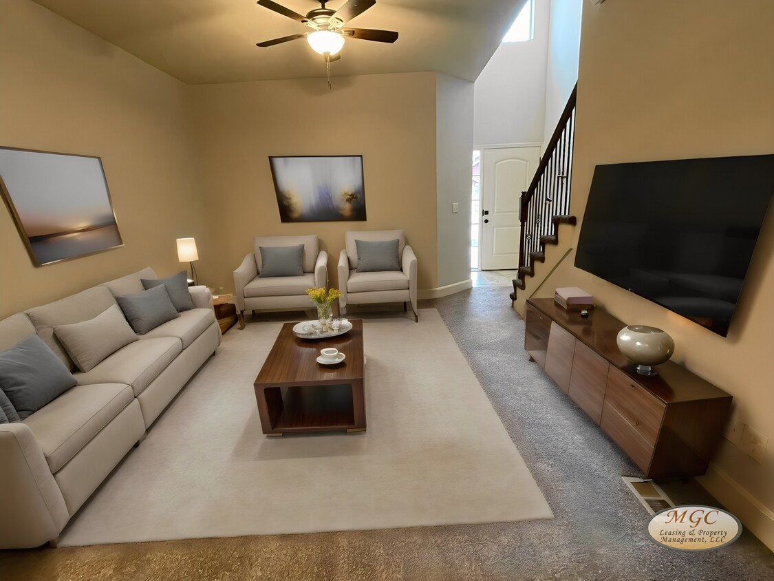 Primary Photo - EAGLE CREEK LUXURY TOWNHOME READY FOR YOUR...