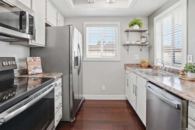 Foto del edificio - 757 Eastshore Terrace