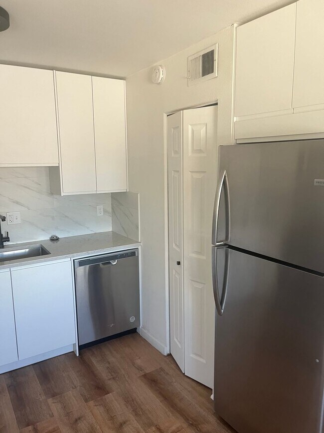 Foto del edificio - Move in ready 3bedroom 2bath