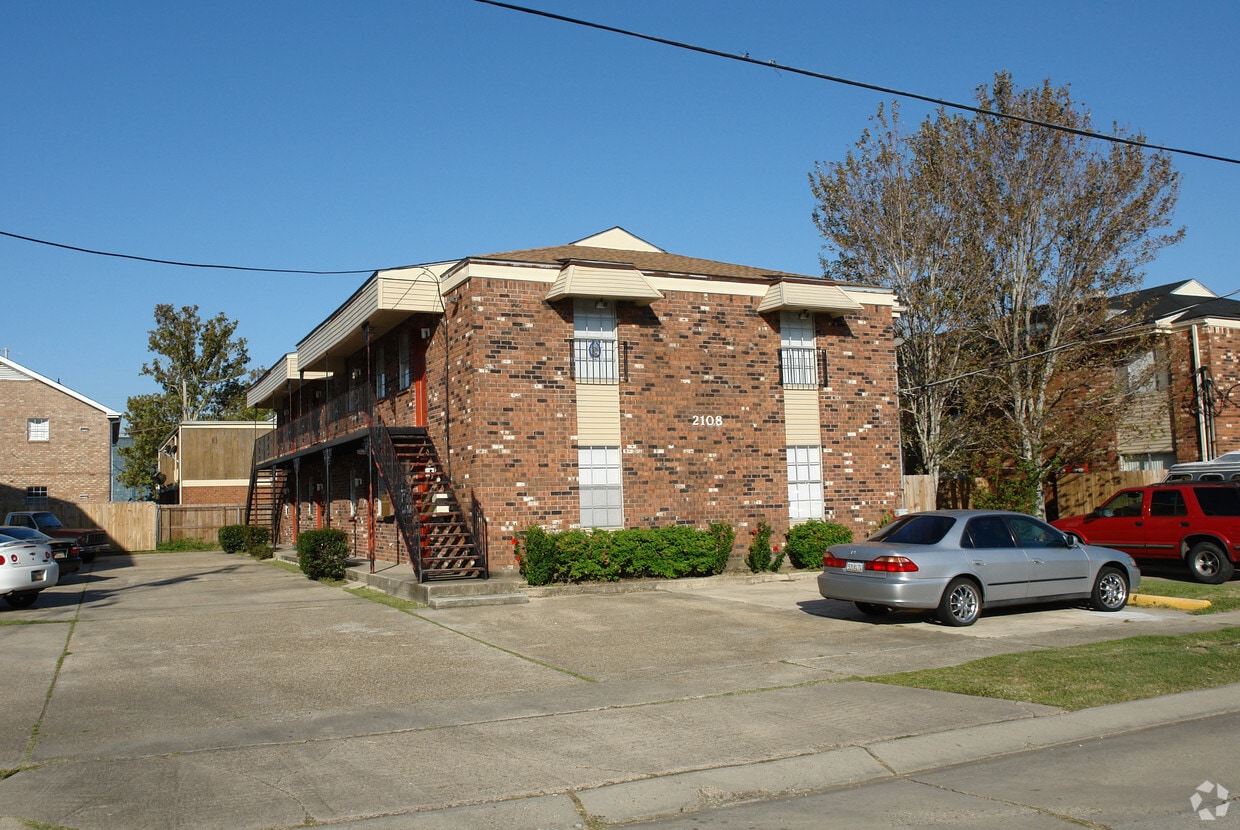 2108 Giuffrias Ave, Metairie, LA 70001 Apartments in Metairie, LA
