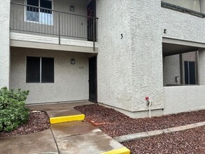 Building Photo - 10610 S 48th St