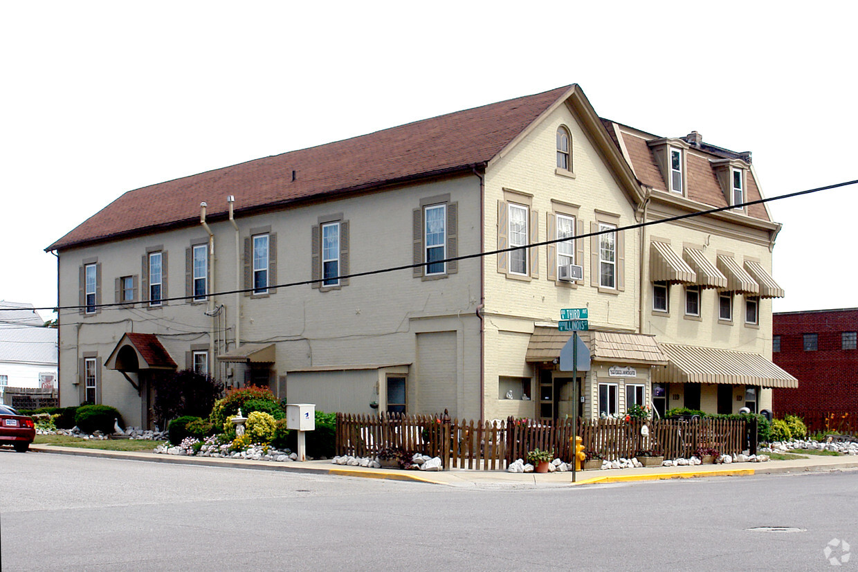 Building Photo - 117-119 N 3rd Ave