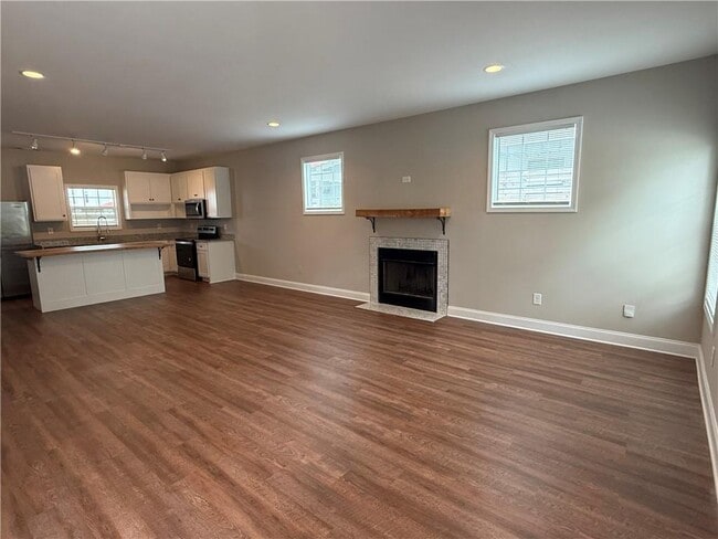 Photo - 78 Liberty Court Dr House