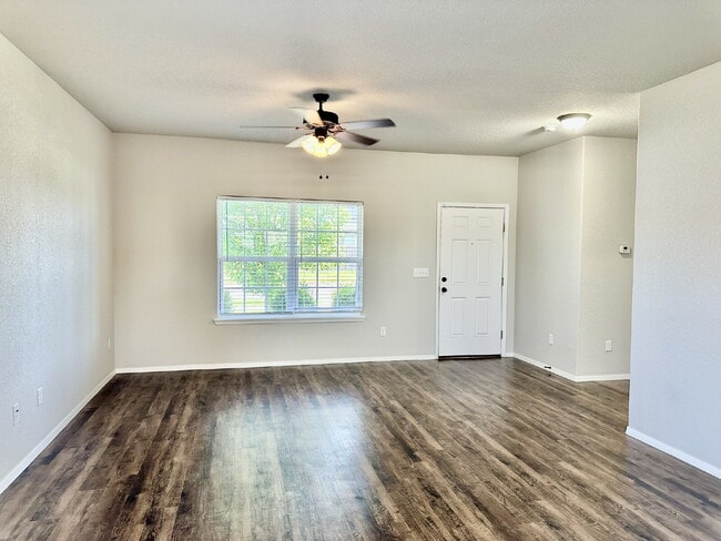 Photo - 6611 SW Warrington Rd Apartment
