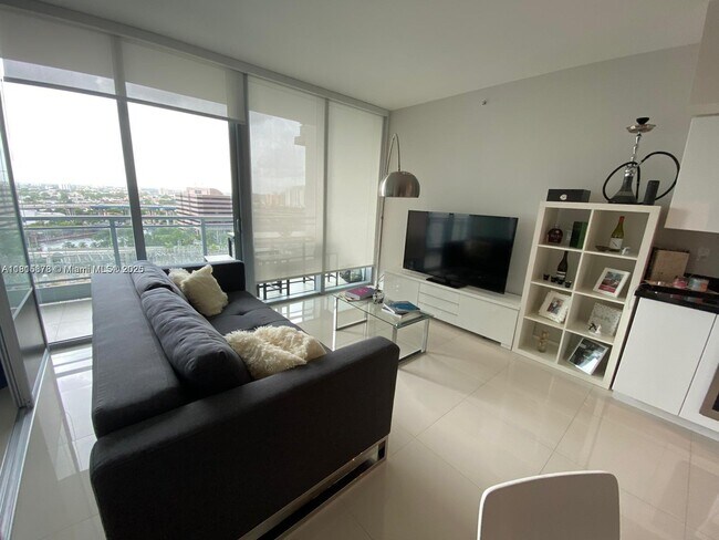 Foto del edificio - 92 SW 3rd St