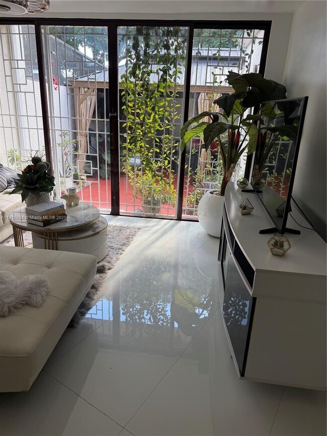 Building Photo - 13198 SW 10th Terrace