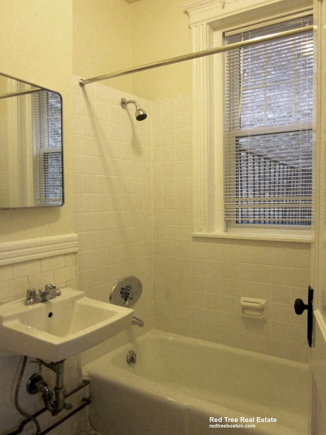 Photo - 31 Park Dr Apartment