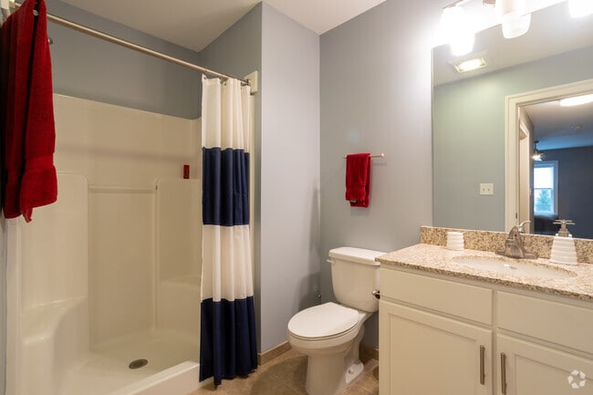 2BR, 2BA - 1,074SF - Primary Bathroom - Pointe Place Development