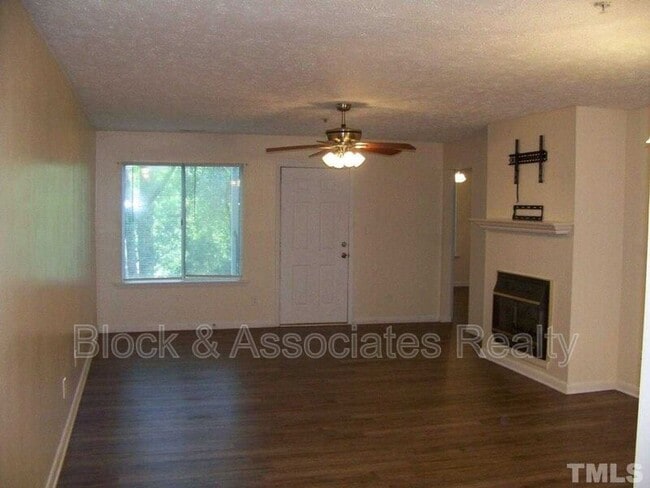 Building Photo - 3351 Galleria Dr