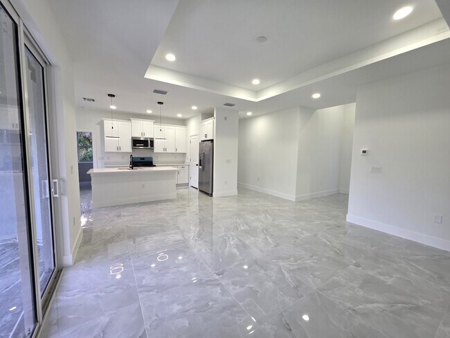 Foto del edificio - 621 Allison St E