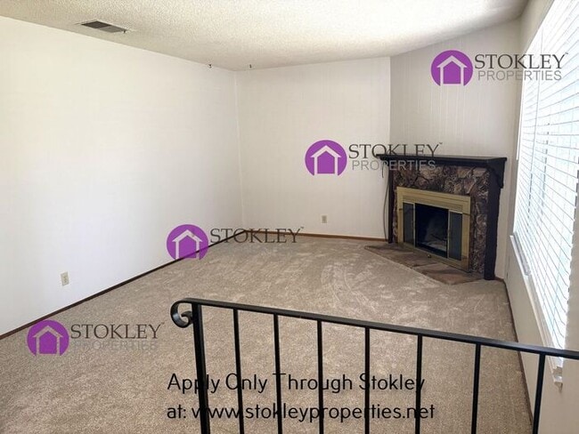 Building Photo - 1257 Cougar Ln
