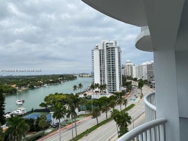 Building Photo - 5401 Collins Ave