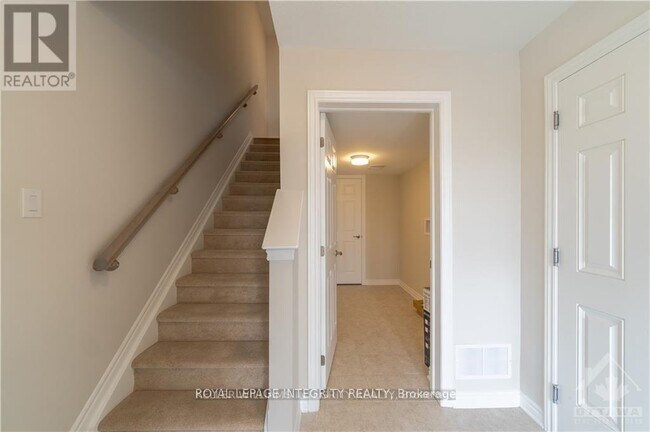 Building Photo - 2014 Leinster Cir