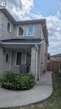Building Photo - 200 Kingsbridge Garden Cir