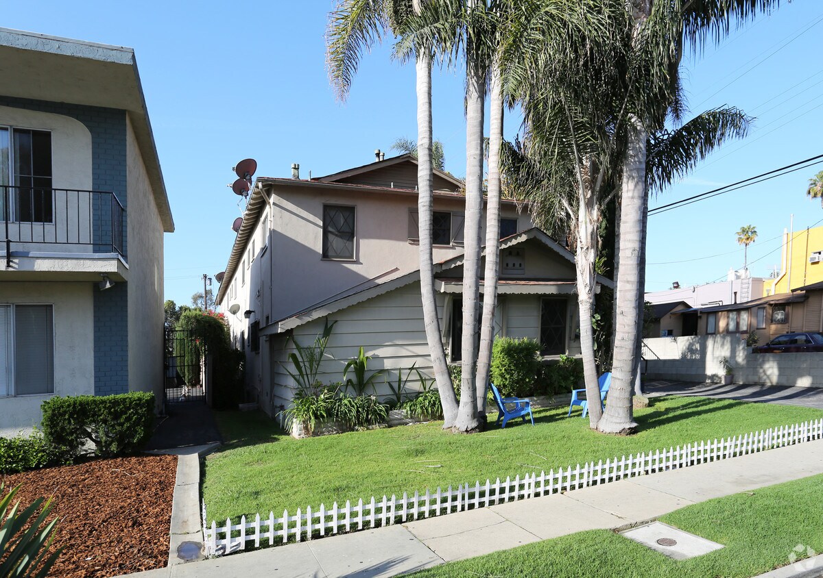 Foto del edificio - 4321 Berryman Ave