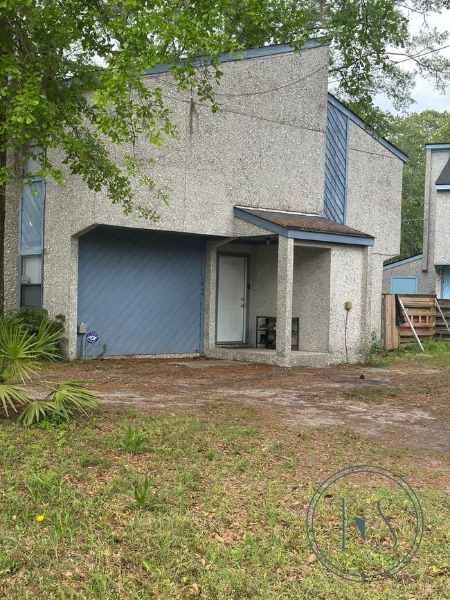 Building Photo - 1069 Kelly Dr