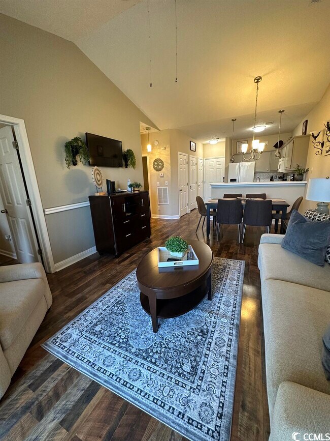 Foto del edificio - 504 White River Dr