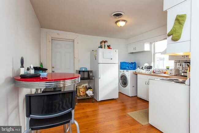 Foto del edificio - 2239 S 15th St