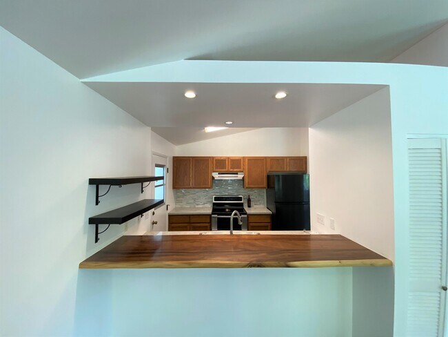 Foto del edificio - 15-1544-1544 1st Ave