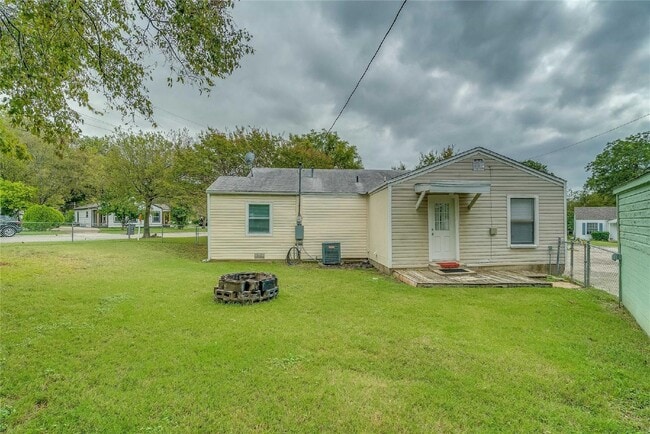 Foto del edificio - Charming 3 Bedroom Home on Corner Lot