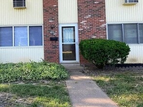 Building Photo - 7489 Hazelcrest Dr