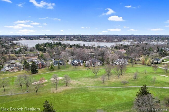 Foto del edificio - 2905 W Hickory Grove Rd