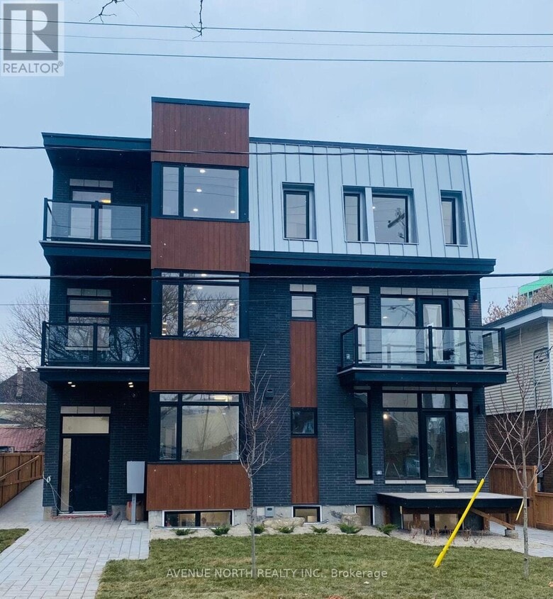 Primary Photo - 368-368 Tweedsmuir Ave