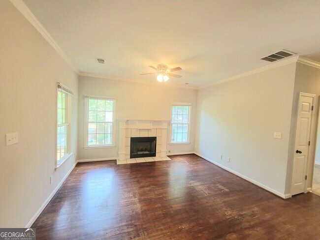 Foto del edificio - 994 Sims St SW