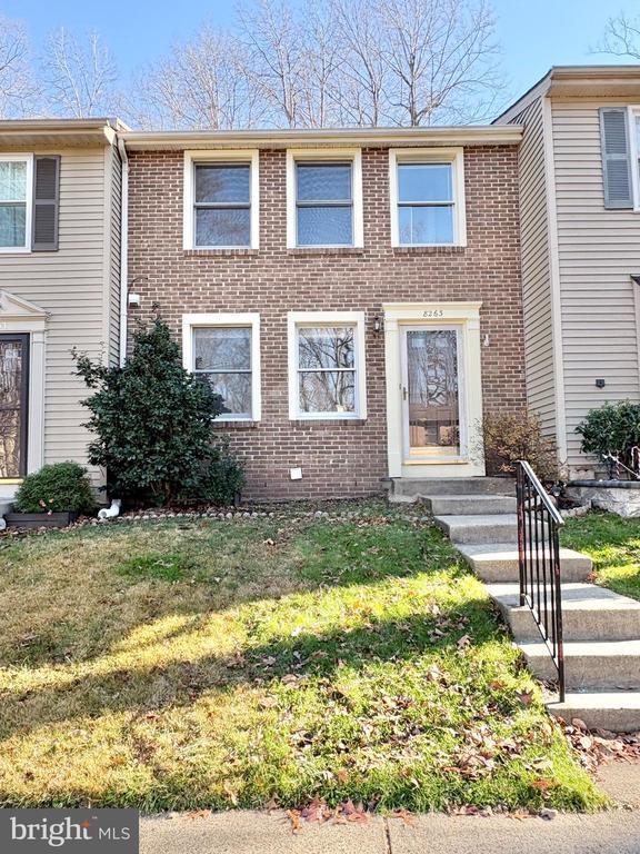 Foto del edificio - 8263 Burning Forest Ct