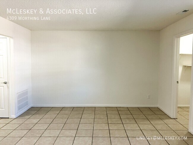 Foto del edificio - 4309 Worthing Ln