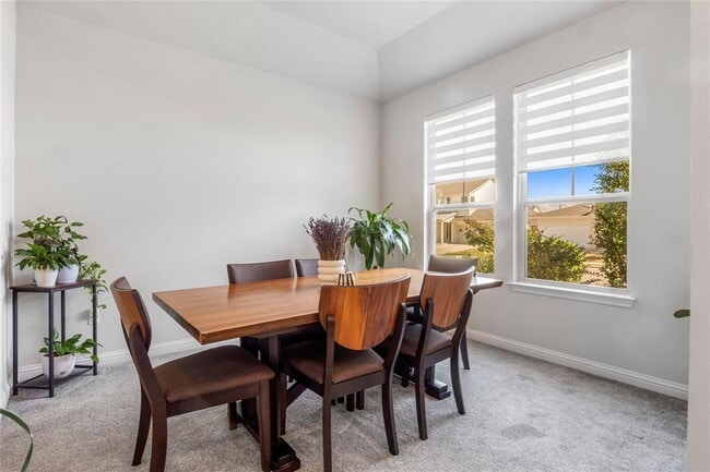 Foto del edificio - 8307 Dampton Ln
