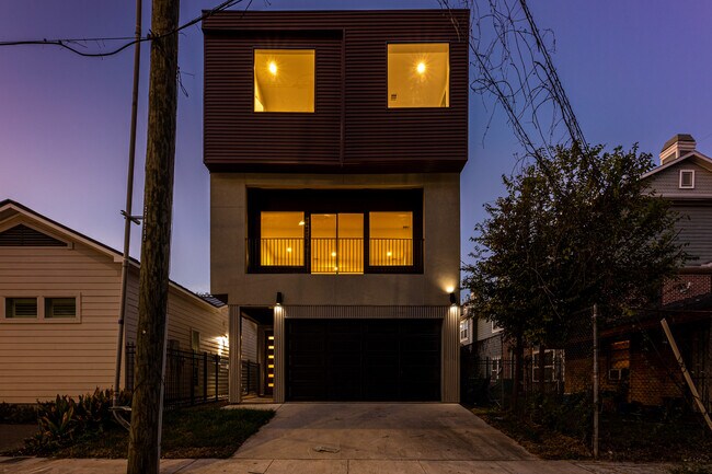 Frente de la casa - 1610 Victor St