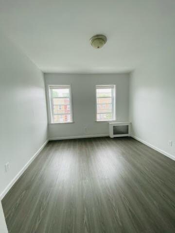 Foto del edificio - 1664 E 32nd St