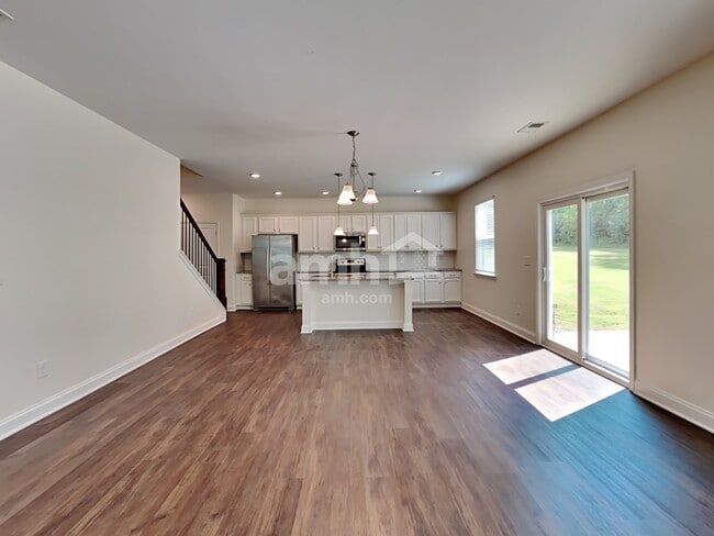 Building Photo - 3548 Okelly Dr