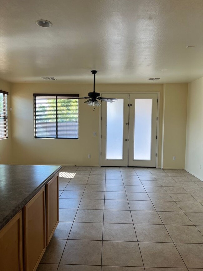 Building Photo - 3 BD BA UNDER 2000 IN MONTANA VISTA