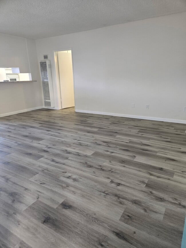 Building Photo - The Californian Apartments