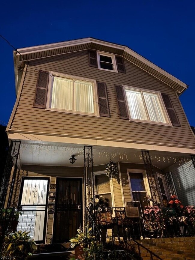 Foto del edificio - 388 E 9th Ave