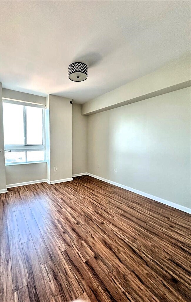 Building Photo - 7350 SW 89th St