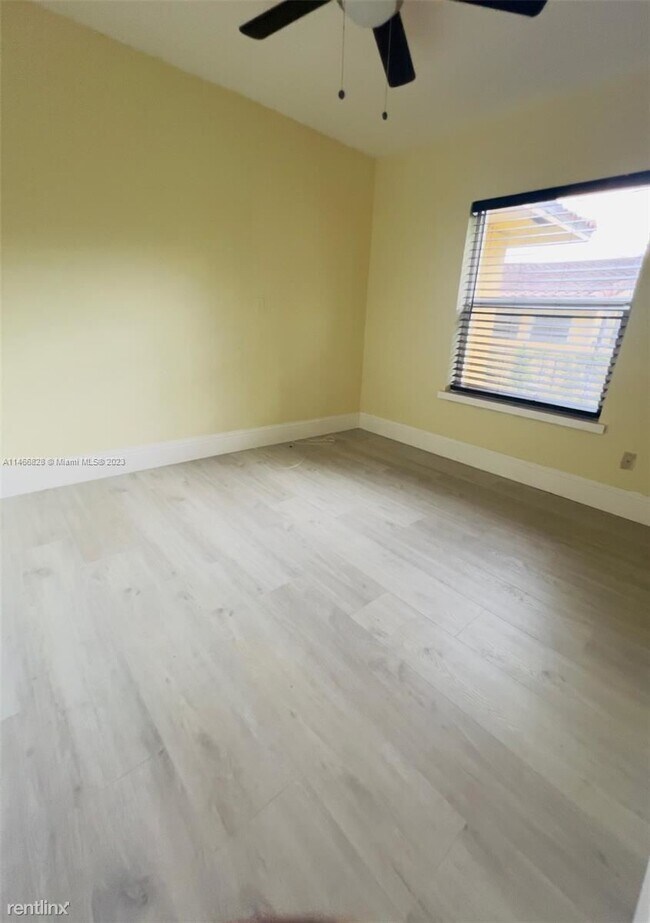 Foto del edificio - 3 br, 2 bath House - 516 SW 17th St