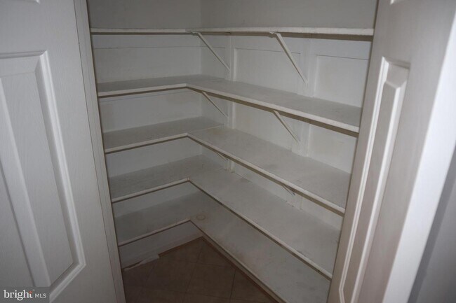 Building Photo - 13008 English Turn Dr