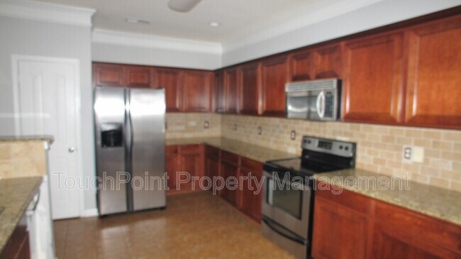 Building Photo - 16335 Hayfield Rd