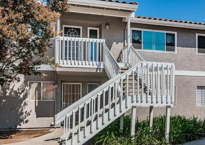 Primary Photo - 1370 Palomar Pl